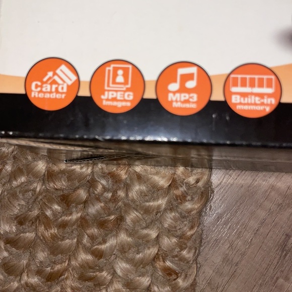 New Mustek PF-A702BM Digital Photo Picture 7” LCD screen Frame - Picture 3 of 6